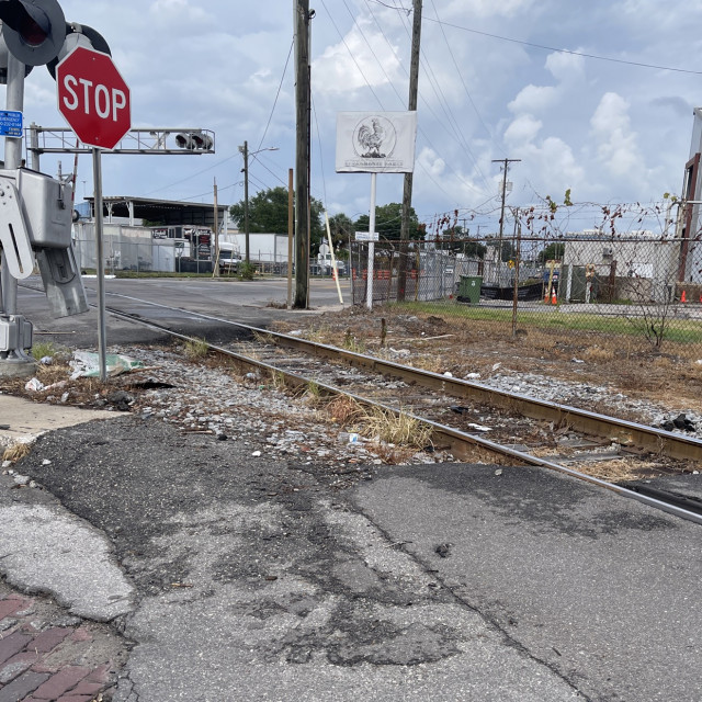 Railroad Ride on Grind