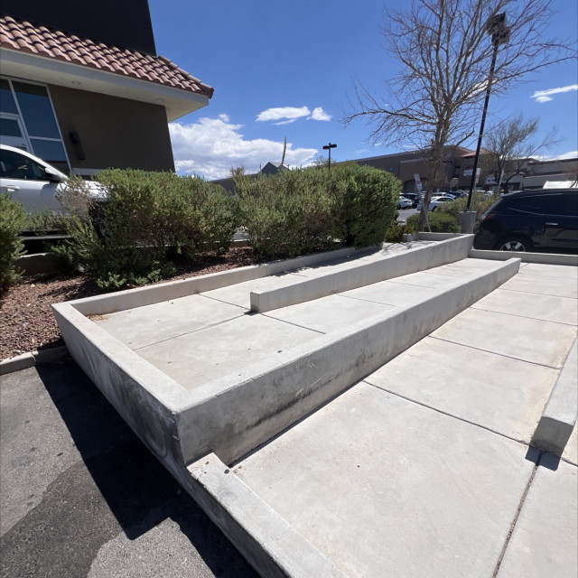 lil gap & a whole lotta curbs