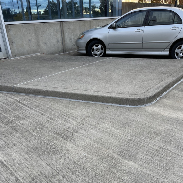Garage manny pad