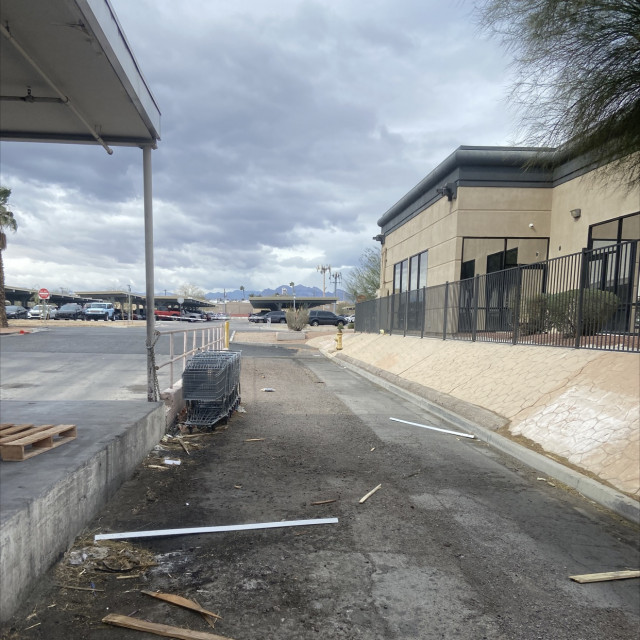 Bank with curb