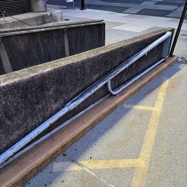 Safety rail