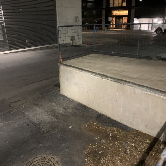 Loading dock