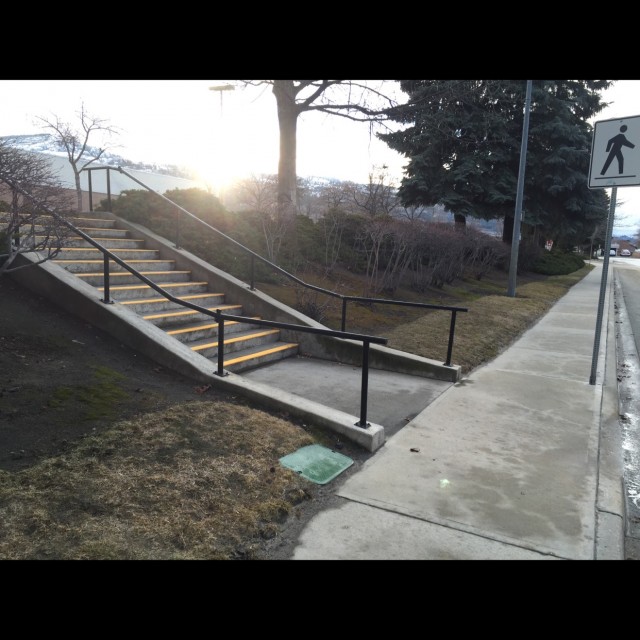 Rail and set