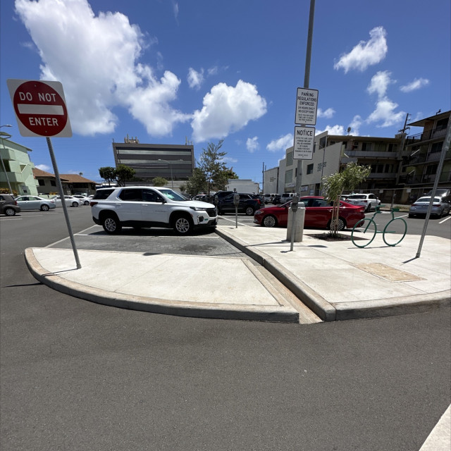 Slanted mini gap