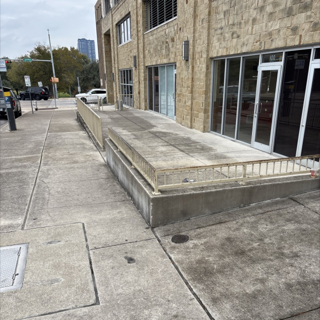 Square flat rail