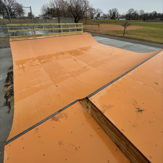 Saint Paul (Battle Creek) mini ramp 