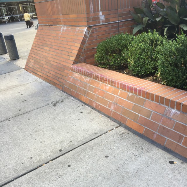 Wall ride to ledge 