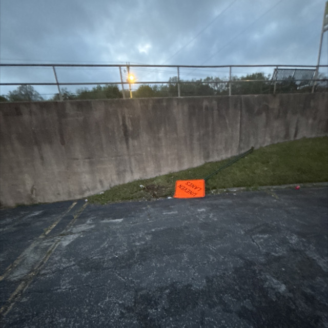 Sign ramp spot 