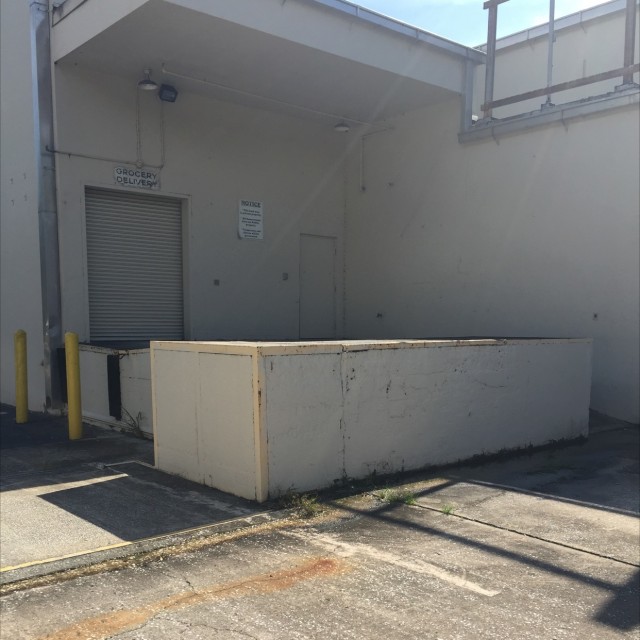 Publix loading dock