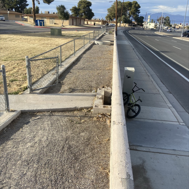 over gap street 