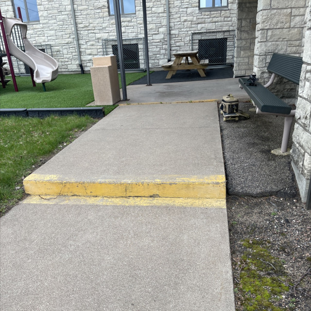Curb 