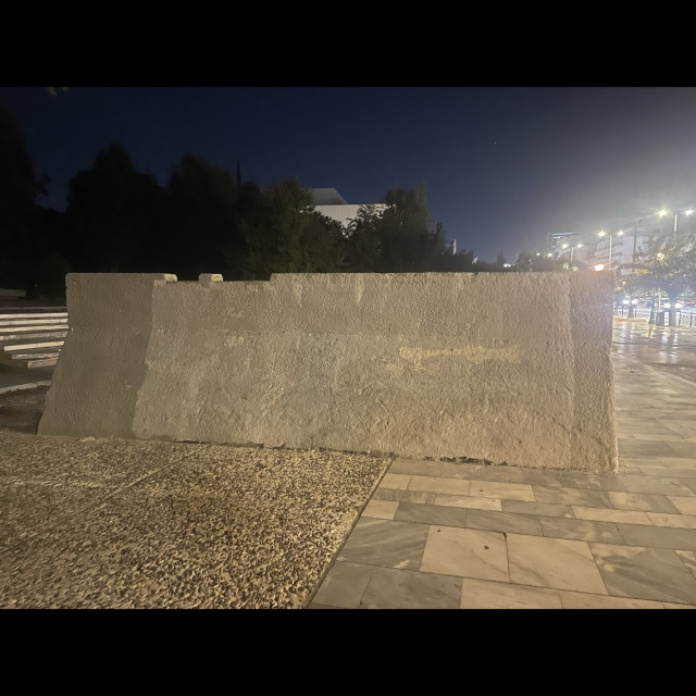 Big jersey barrier/plaza spot