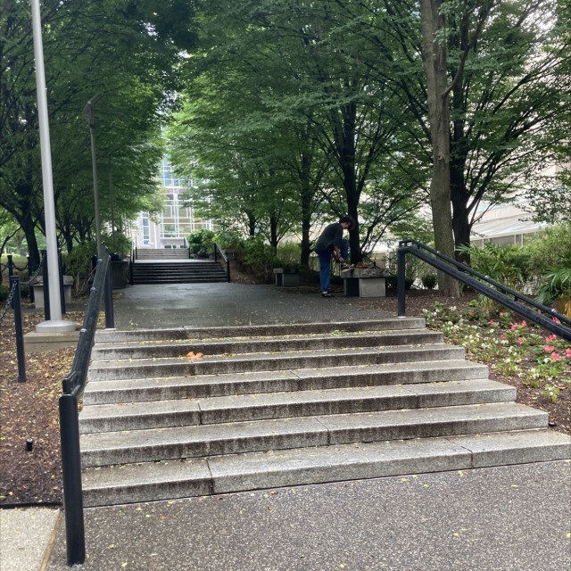 Stair sets and ledges