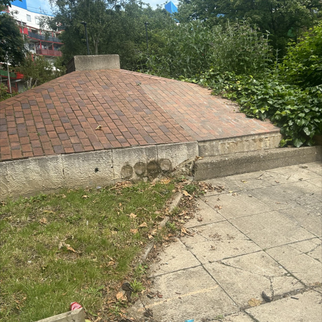 Bank spot 