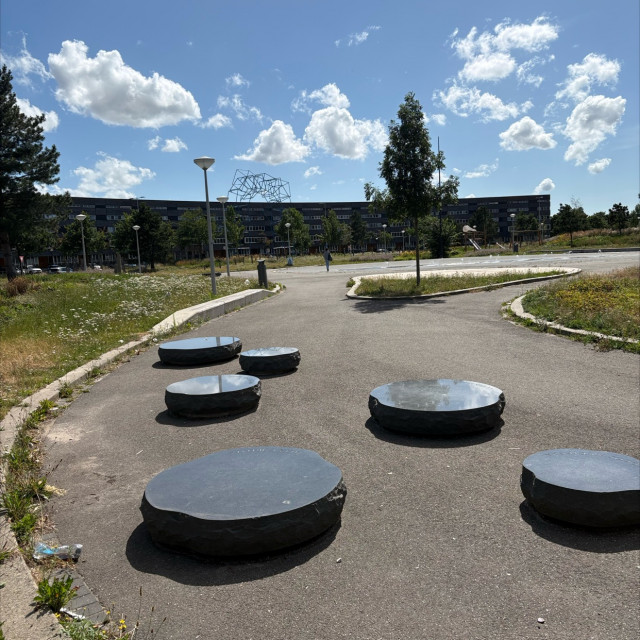 Round items
