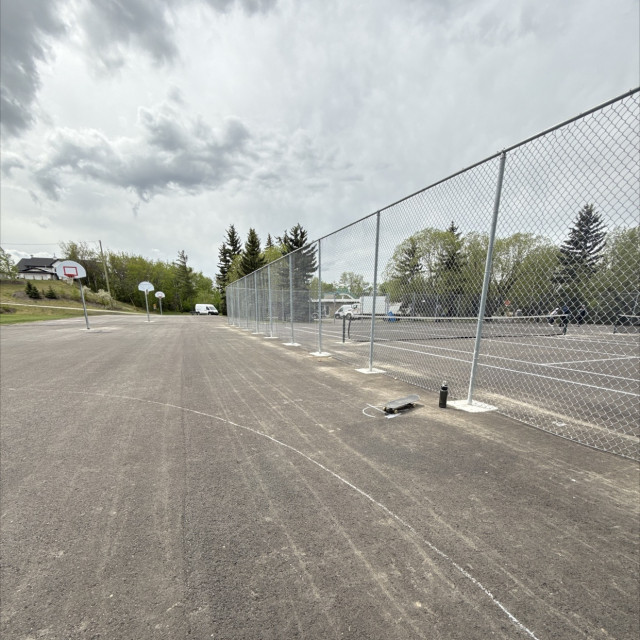 Basketball/tenniscourts