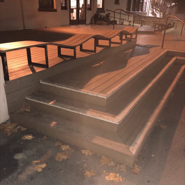 Swirly ledge 