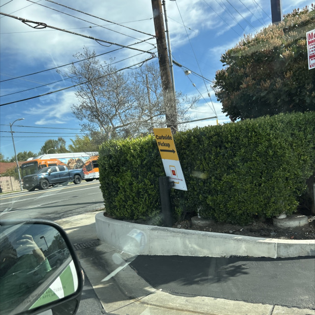 McDonald's ledges