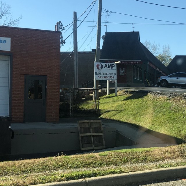 Peking lot to loading dock gap