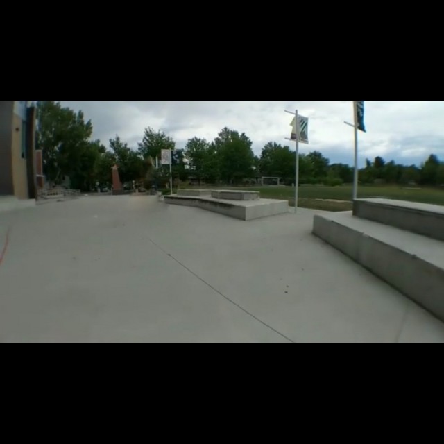 Ledge, ledge. Ledge, ledge. 