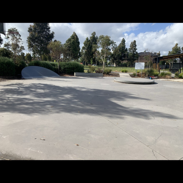 Tiny skate park 