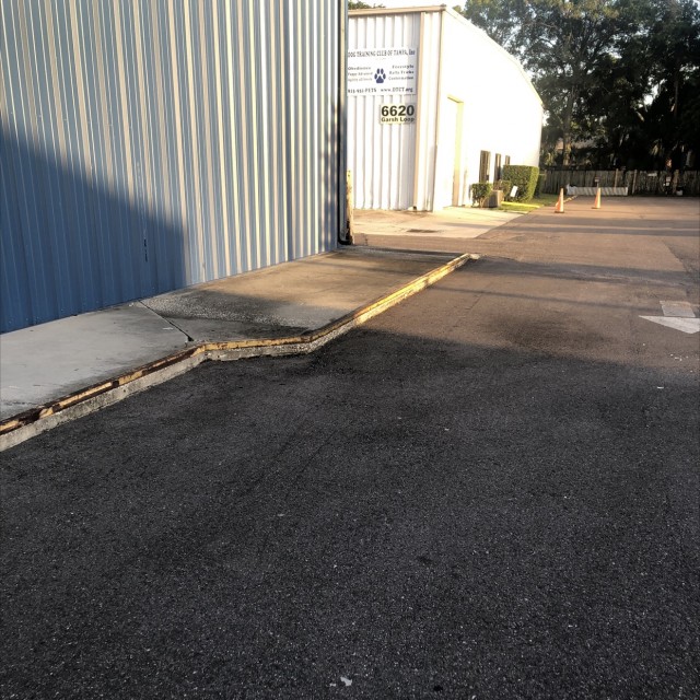 Waxed ledge great for 50/50
