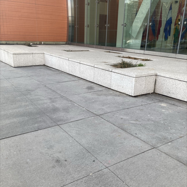 Drop/ Ledge