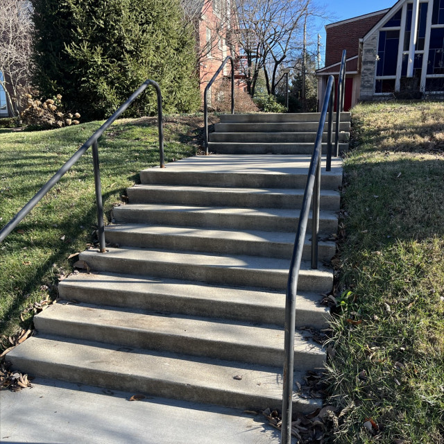 Gap to rail