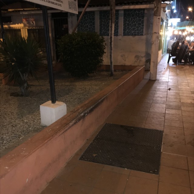 Flat ledge 