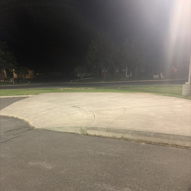Semi circle manny pad 
