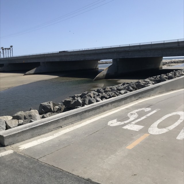 Flood channel ledge 