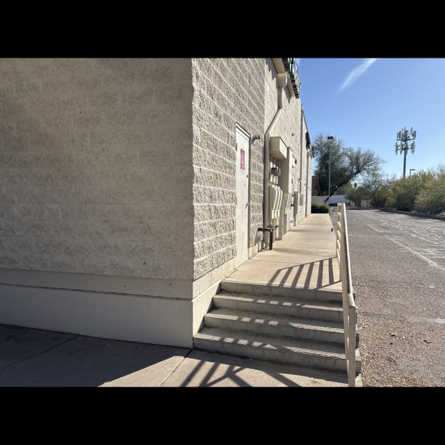 2 4 stairs and handrail