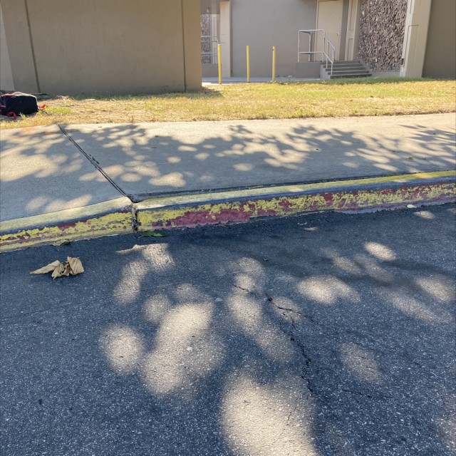 Waxed curb/roll up