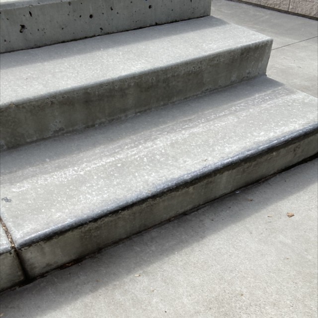 Good slide/ grind spot 
