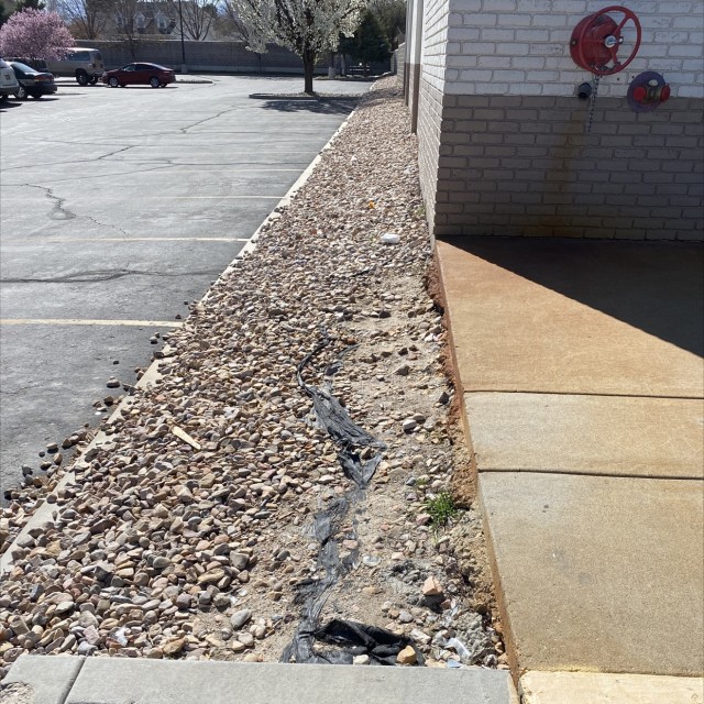 Gap to parking lot