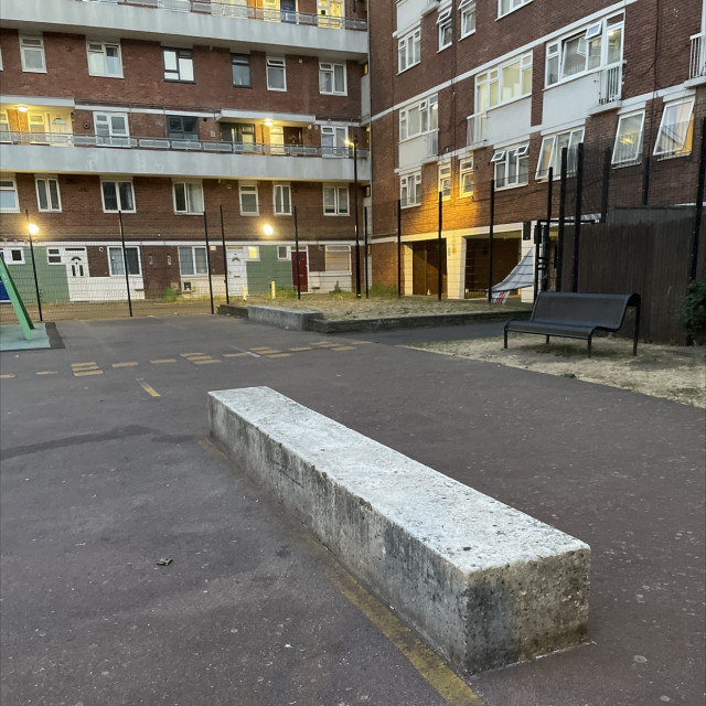Flat ledges in the playground 