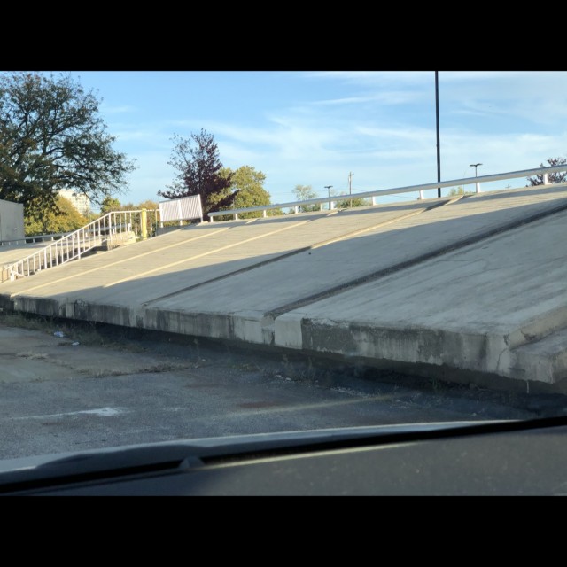 Right street bank to rail