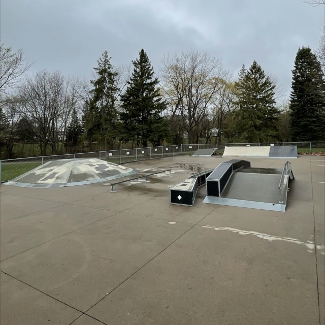 Minneapolis (Creekview) skatepark