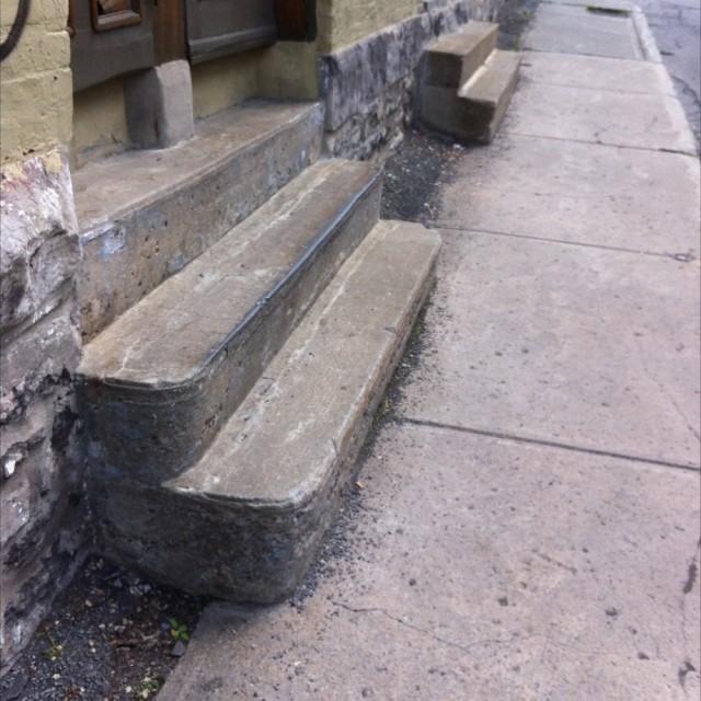 Cruela double ledge 