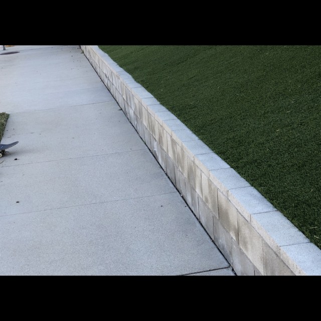 Suburb ledges 
