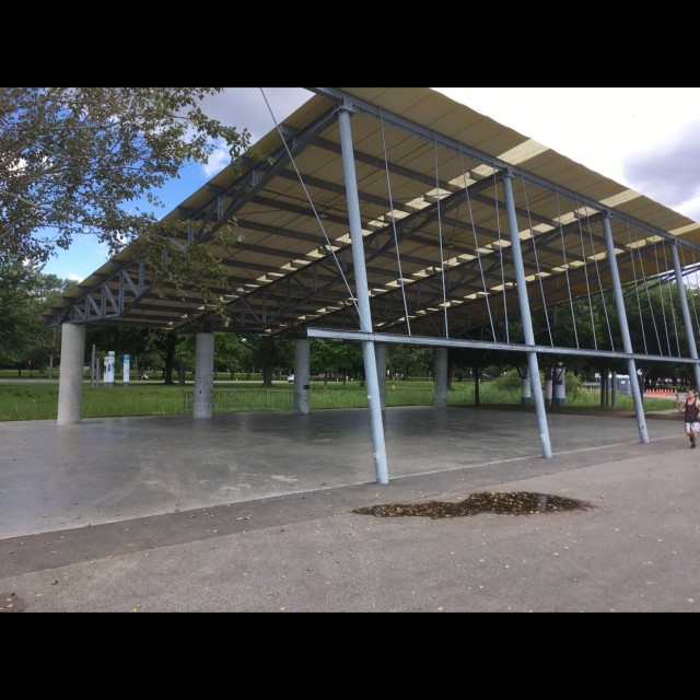 Covered flatground