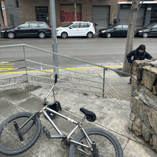 Gap over rail