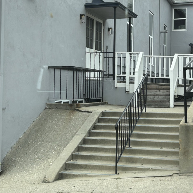 Drop and rail