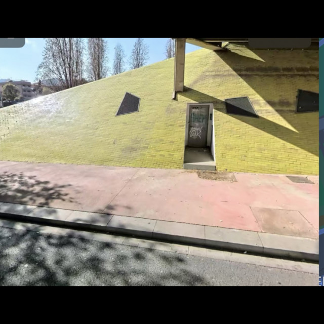 Yellow banks