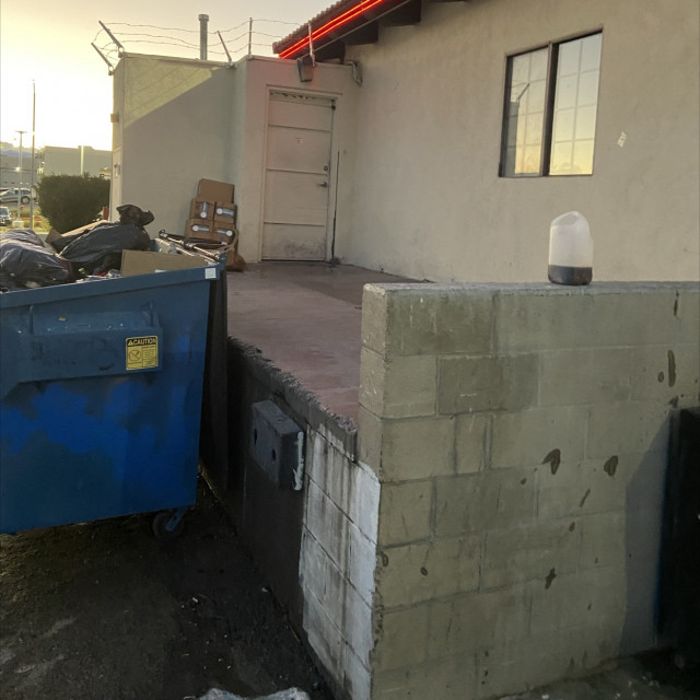 loading dock ledge 