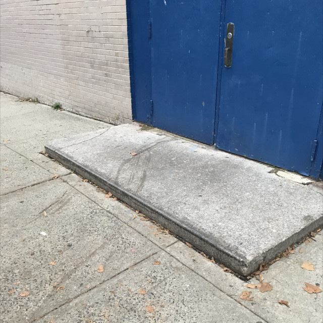 Fun curb