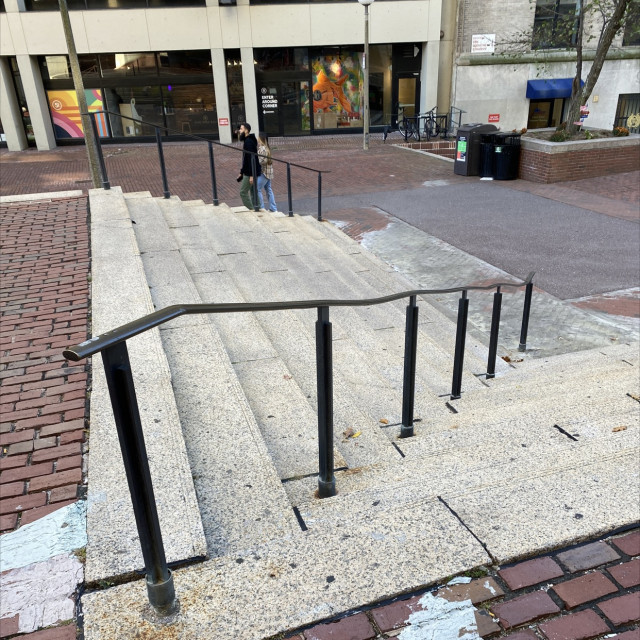 Classic Gov ctr rail