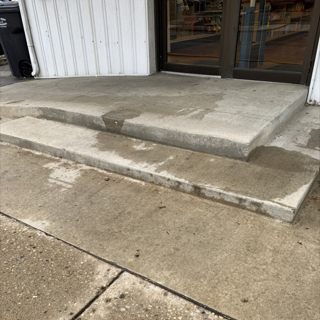 Ramp to stair 