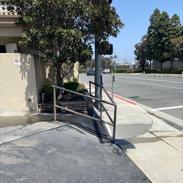 mid rail