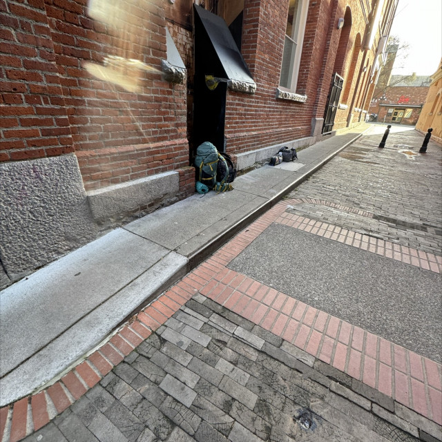 Buttery ass curbs 